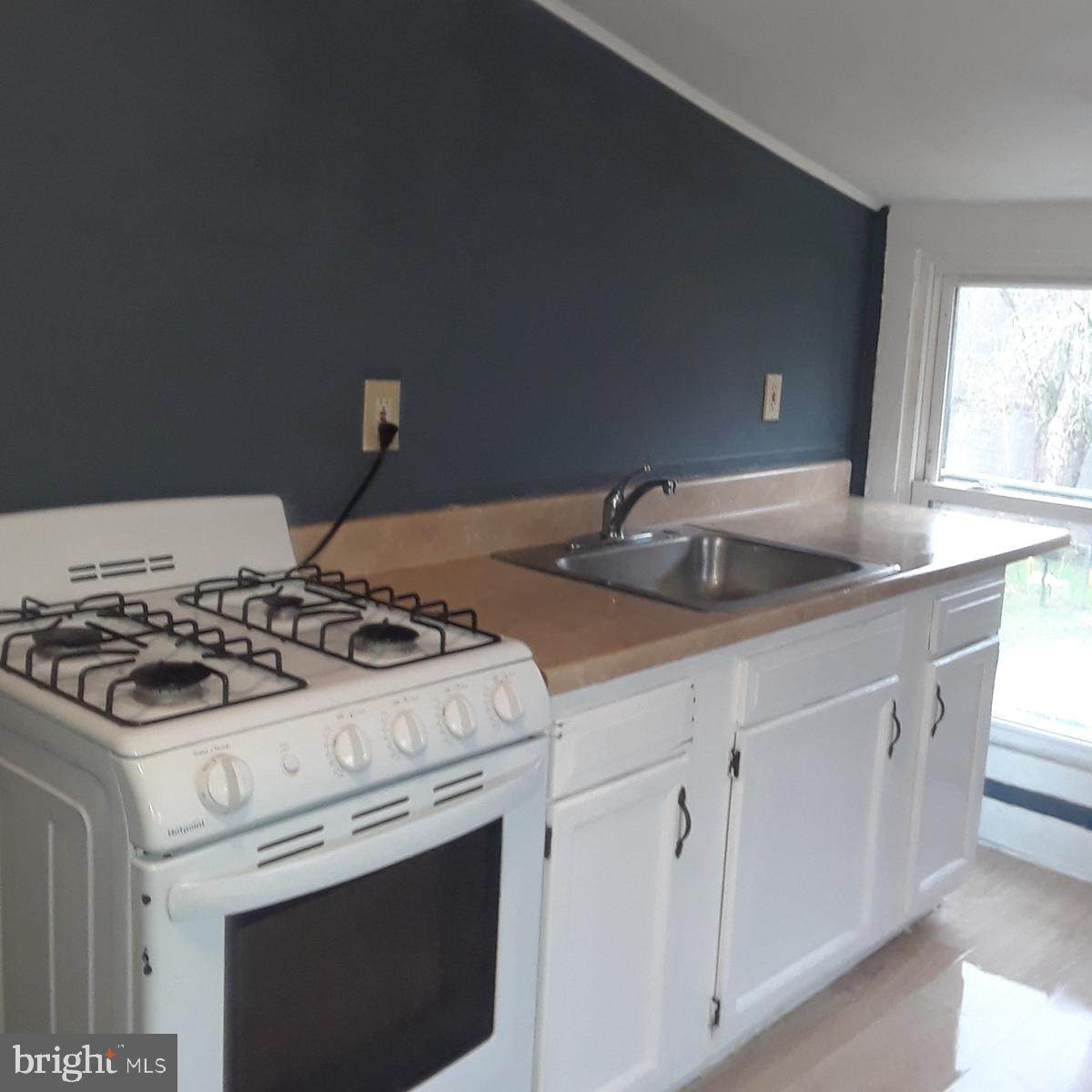 50 Monroe Street - Photo 1