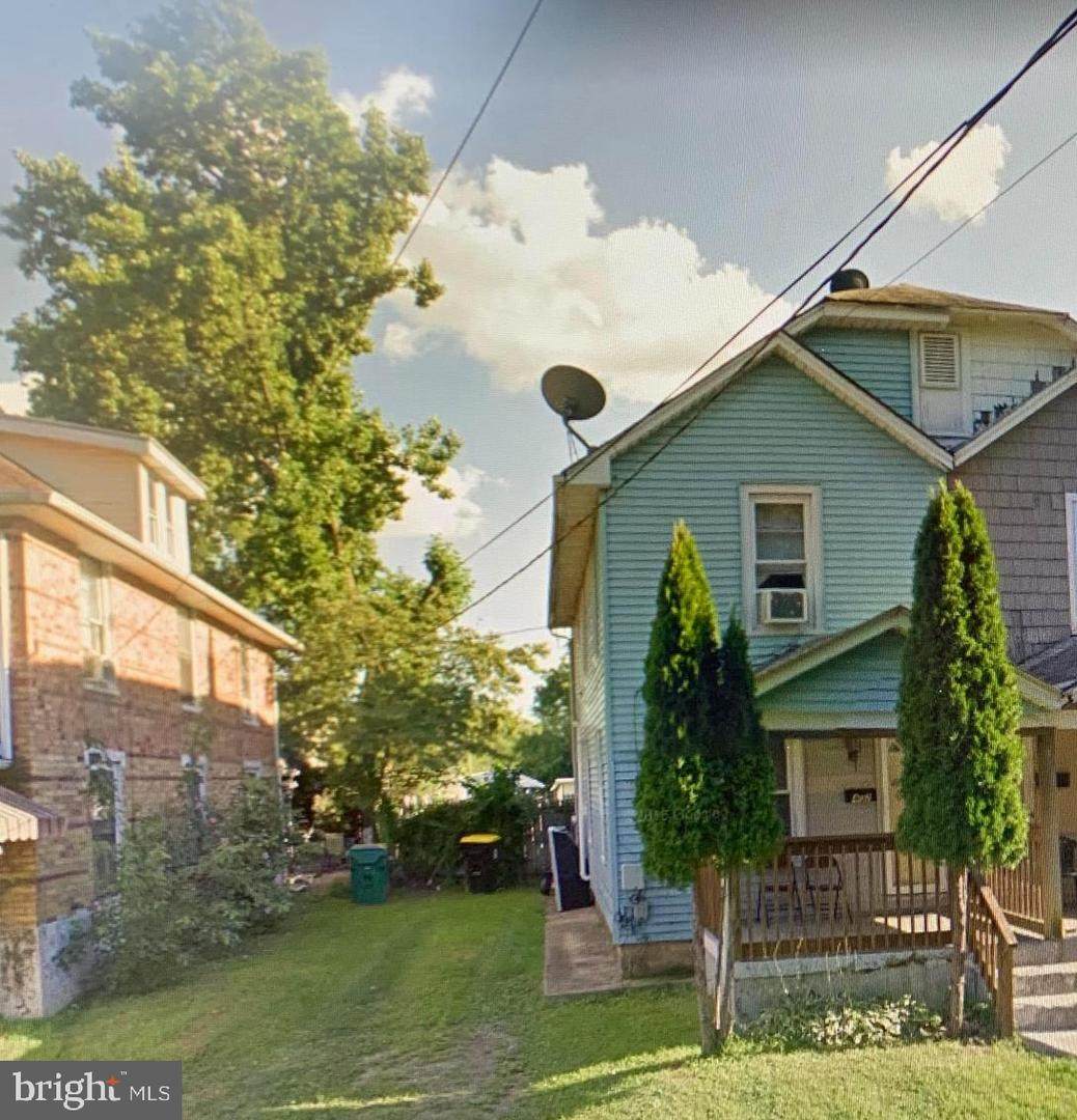 407 2ND Street - Photo 1