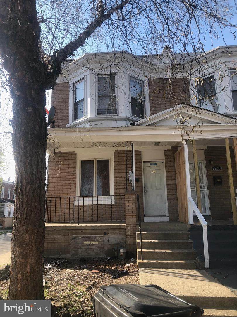 2201 Pine Street - Photo 1