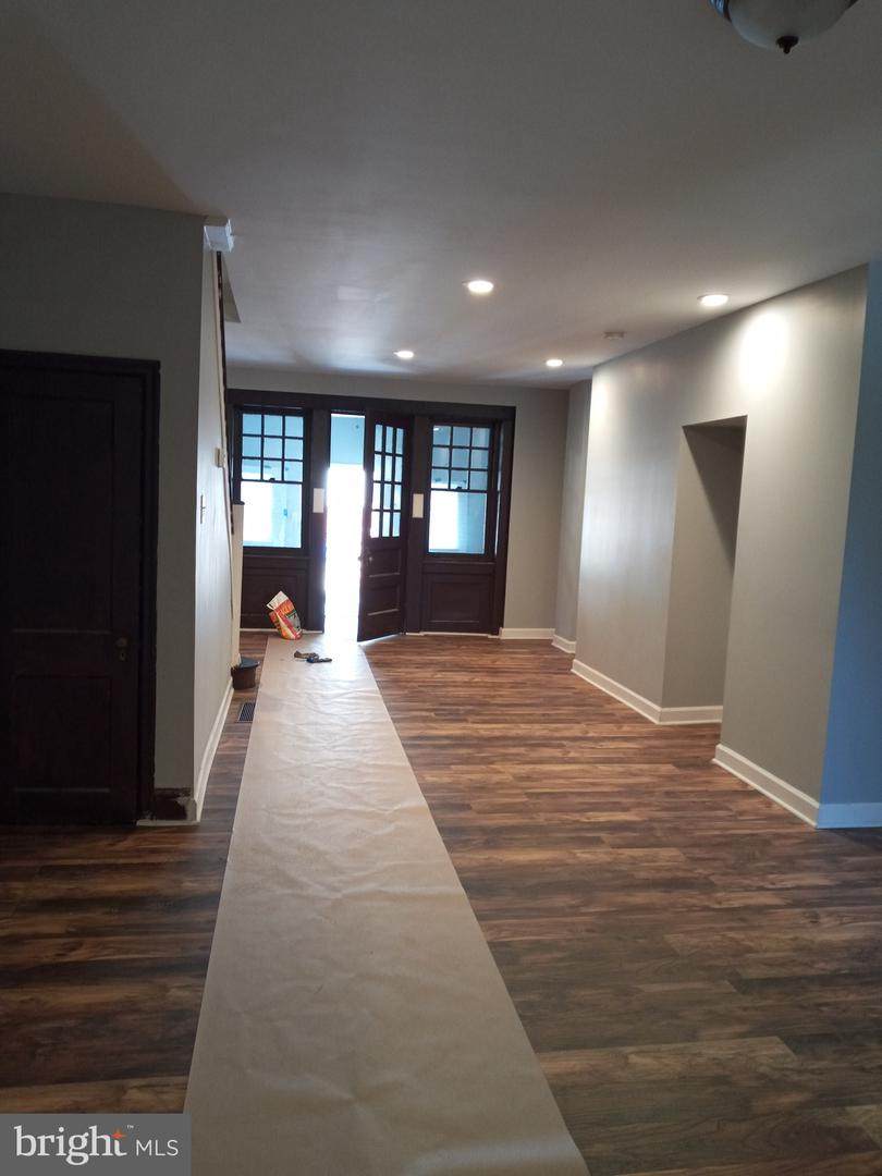 5822 Hadfield Street - Photo 1