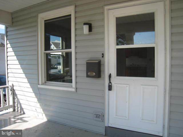 320 Railroad Street - Photo 1