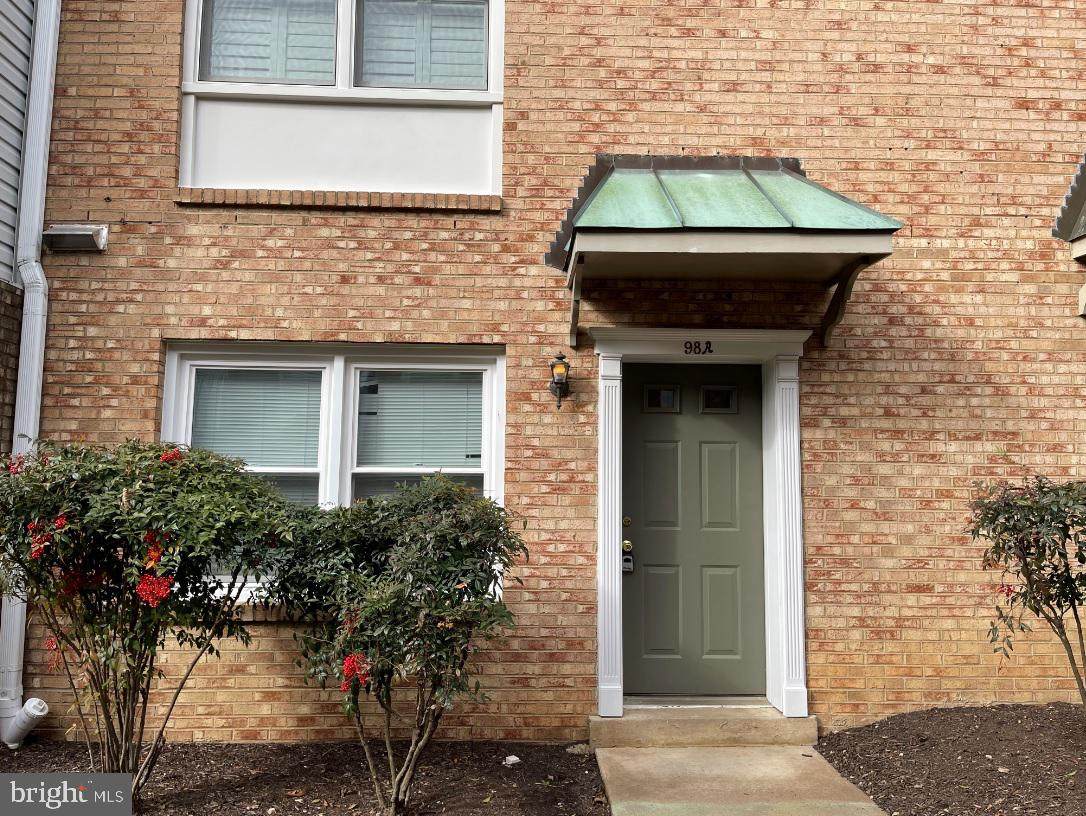 98-A Bedford Street - Photo 1
