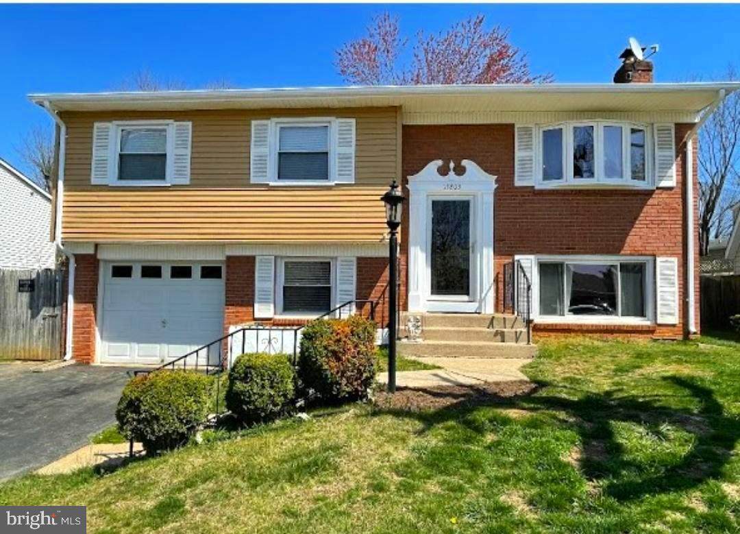 13803 Mapledale Avenue - Photo 1