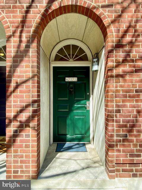 623 Spruce Street - Photo 1
