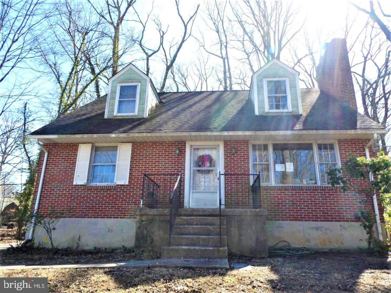 100 Roland Avenue - Photo 1