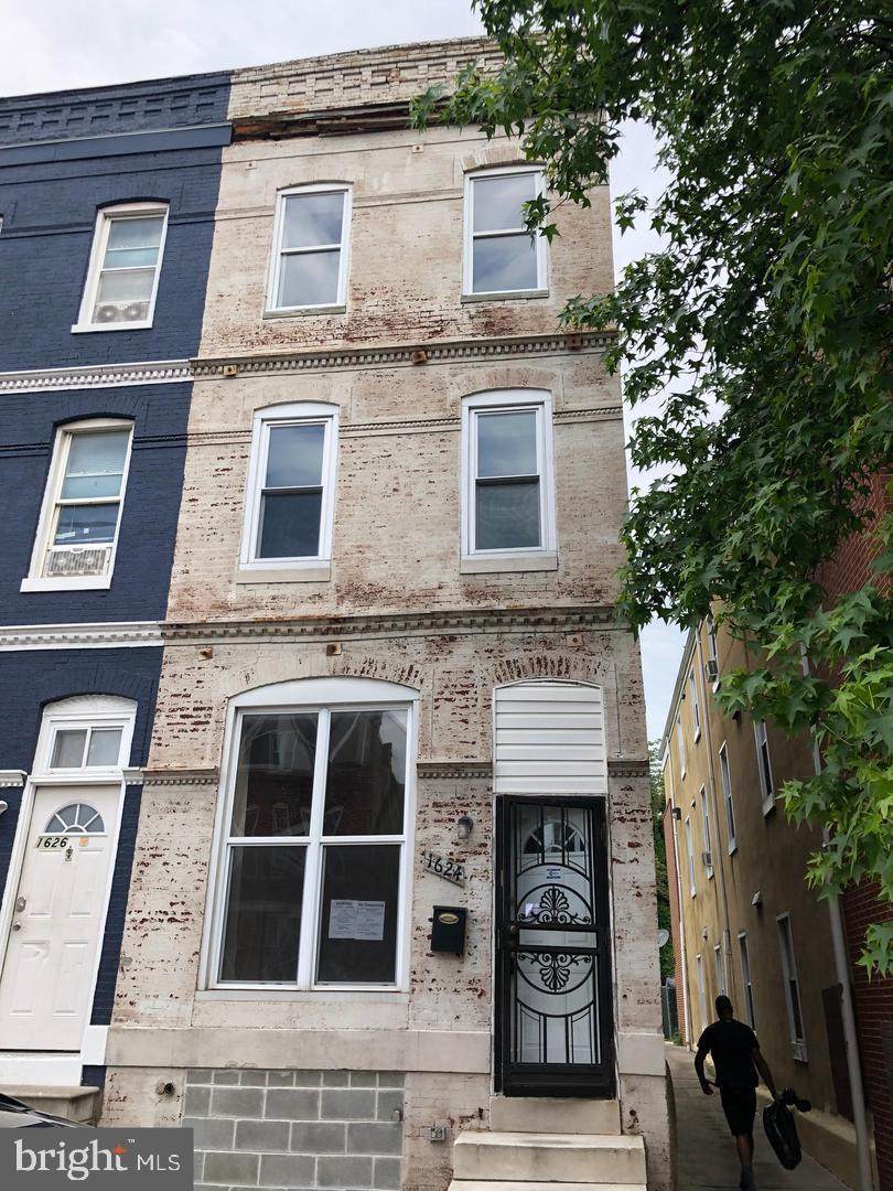 1624 Lexington Street - Photo 1
