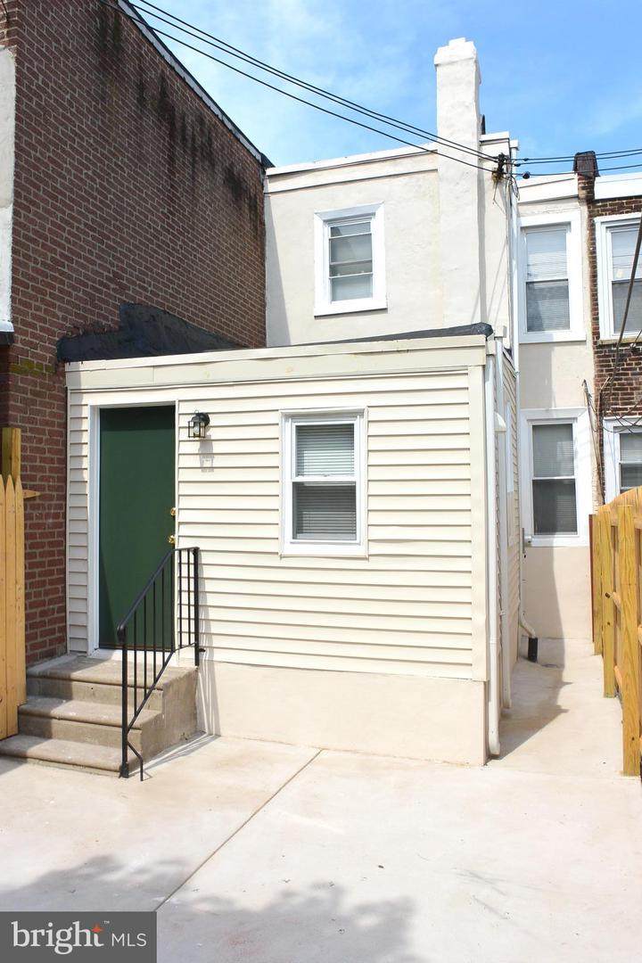 1830 Thayer Street - Photo 1