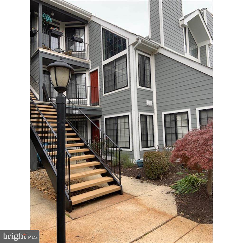 6007 Ellesmere Court - Photo 1