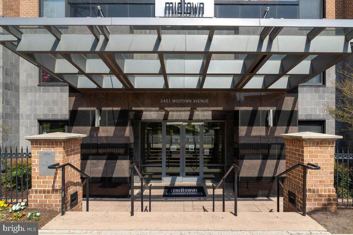 2451 Midtown Avenue - Photo 1