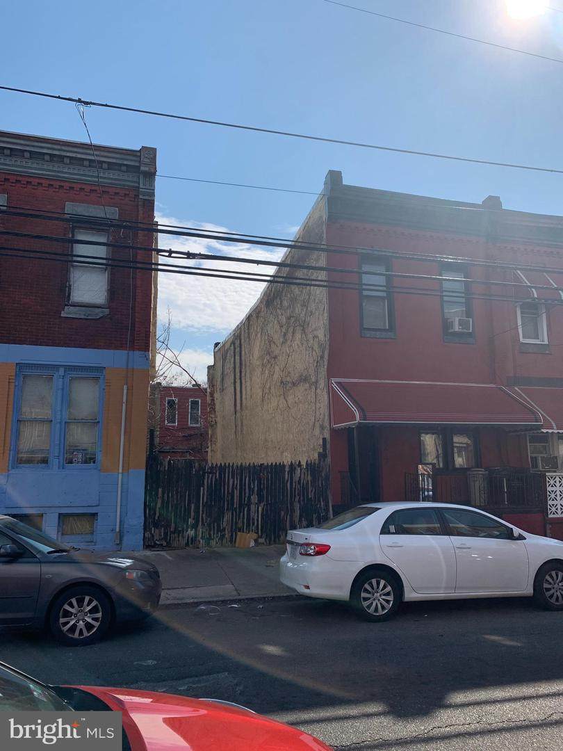 2219 17TH Street - Photo 1