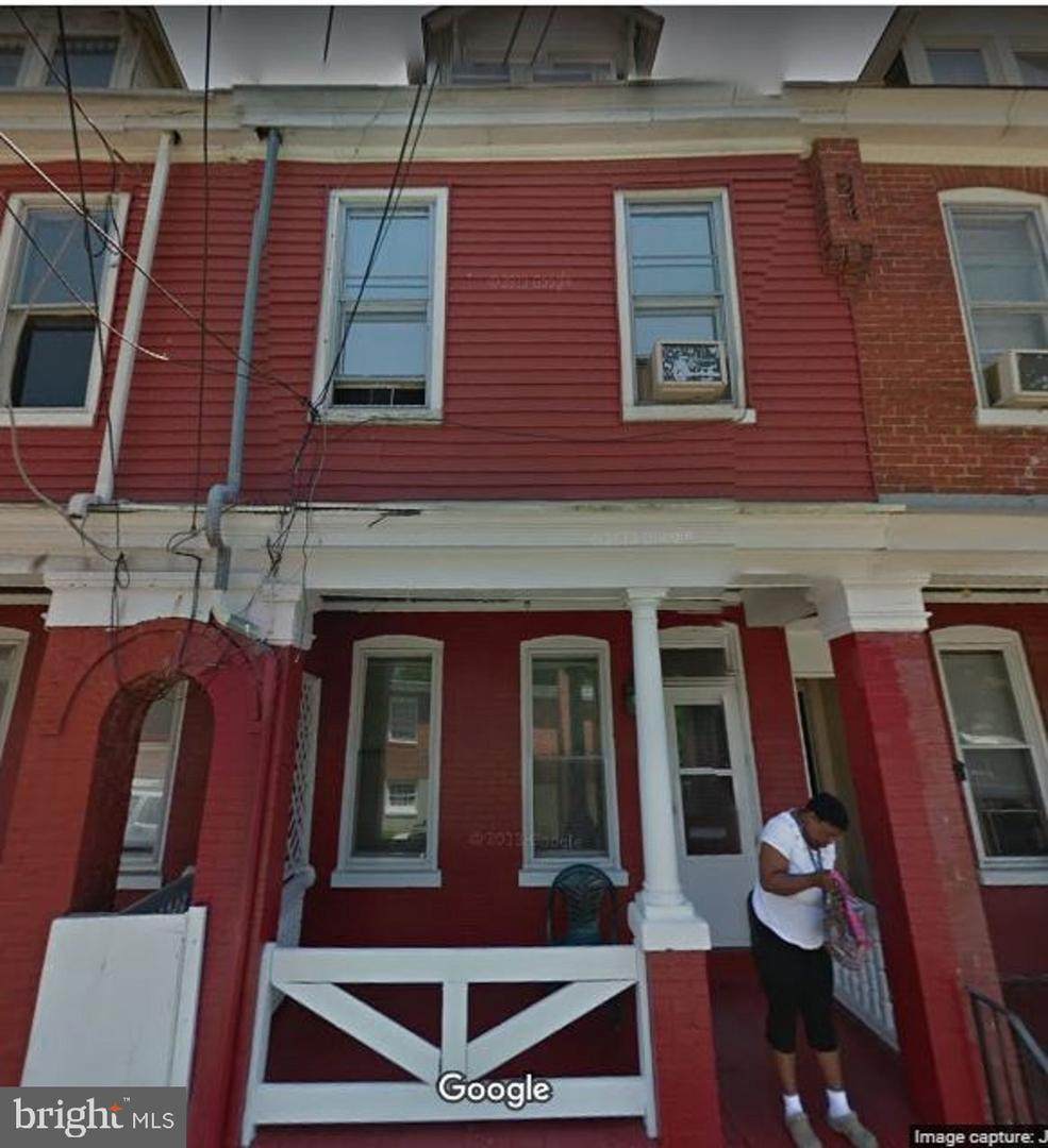 503 Locust Street - Photo 1