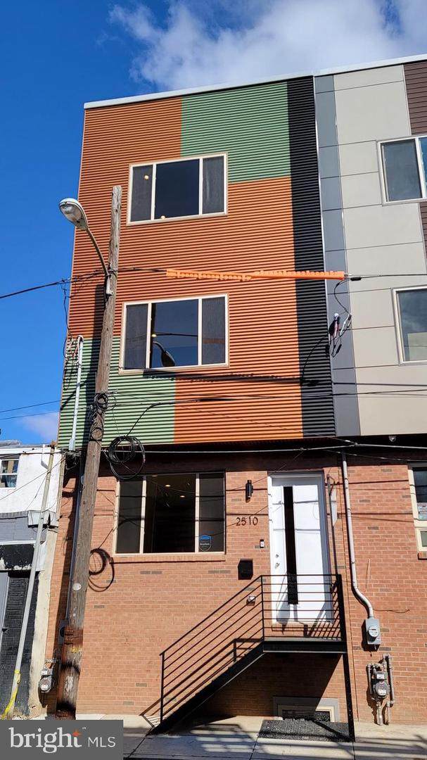 2510 Emery Street - Photo 1
