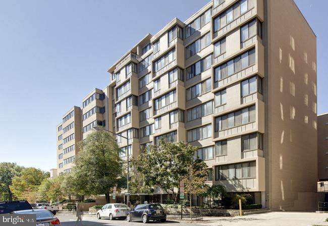 522 21ST Street - Photo 1