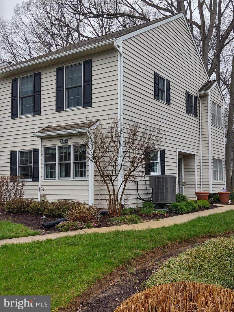 1501 Glen Drive - Photo 1