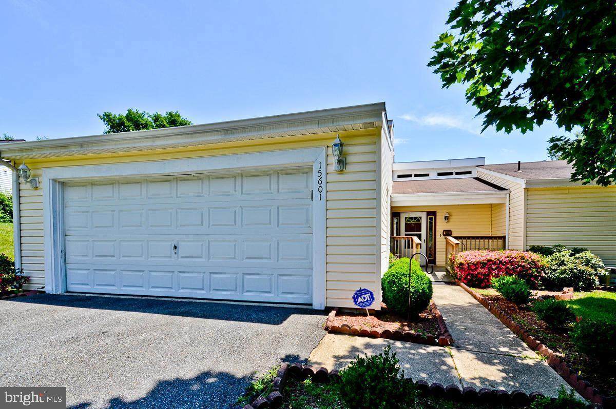 15601 Powell Lane - Photo 1