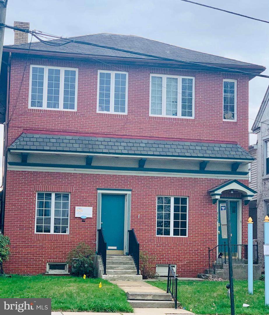 910 High Street - Photo 1