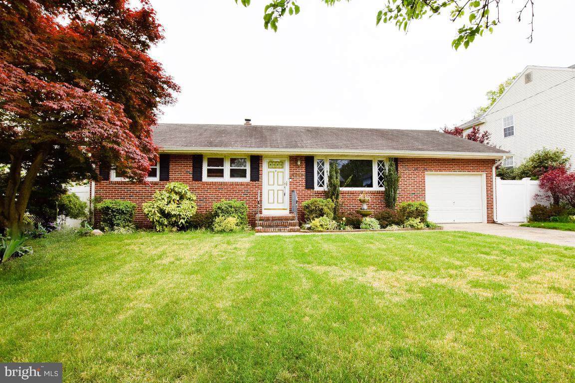 8728 Stockton - Photo 1