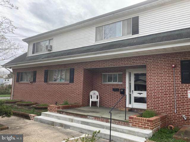 802 13TH Street - Photo 1
