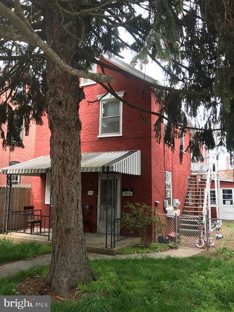 255 Washington - Photo 1