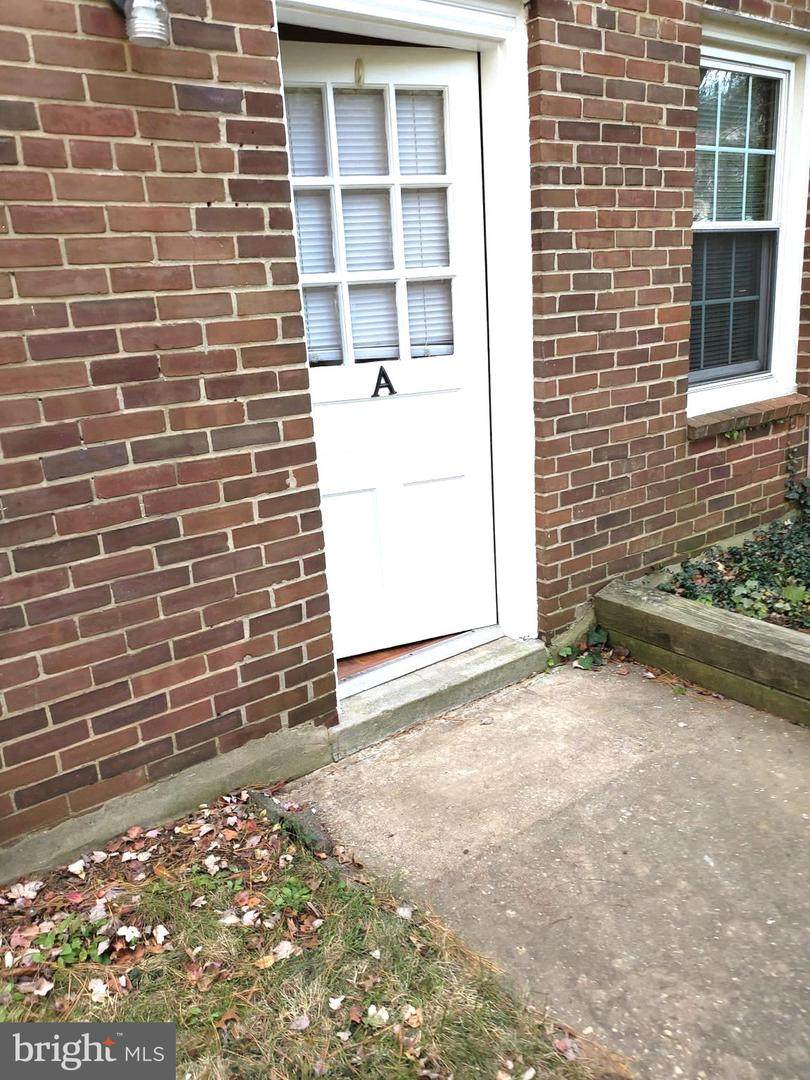 647 Azalea Drive - Photo 1