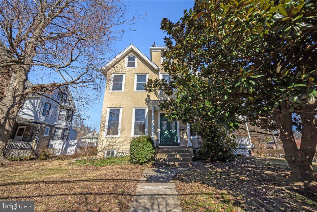 401 Swarthmore Avenue - Photo 1