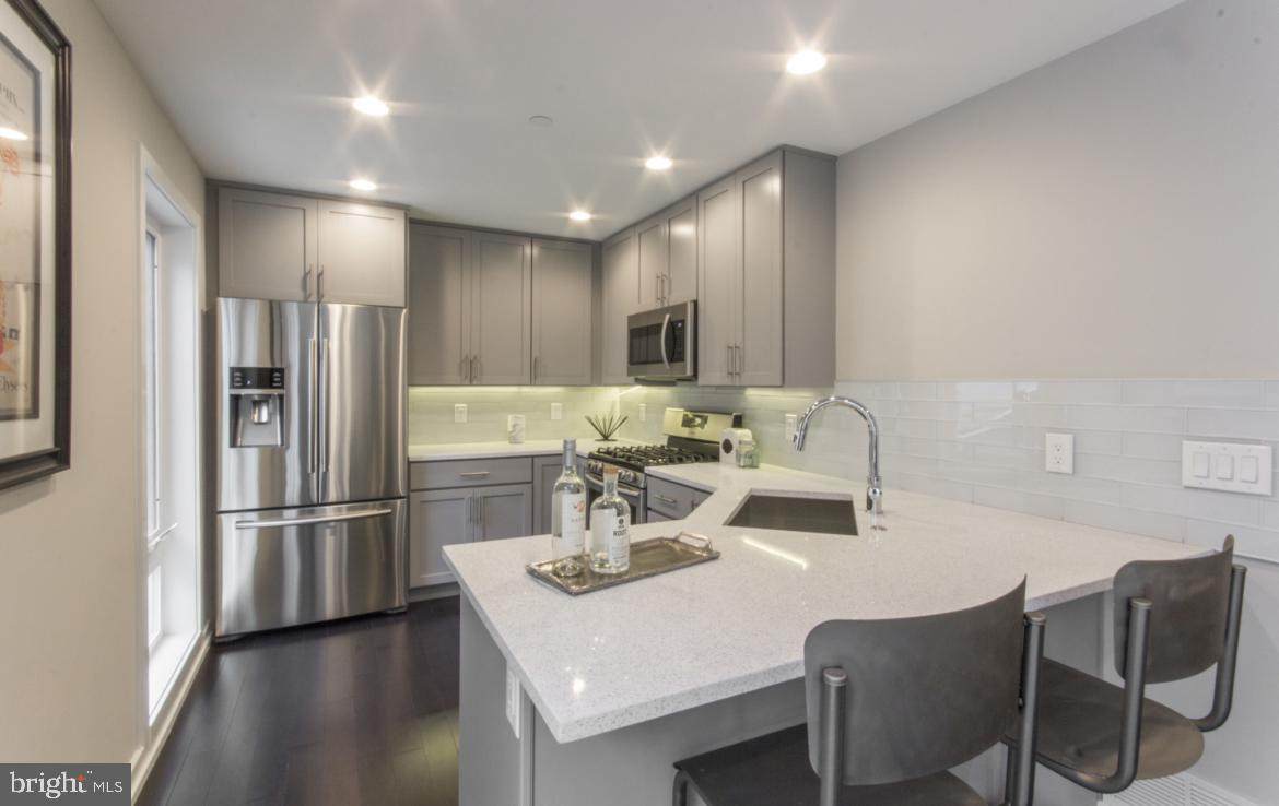 720 Sartain Street - Photo 1