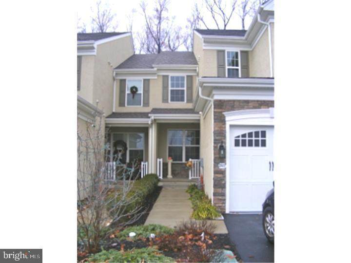 2927 Cottonwood Lane - Photo 1