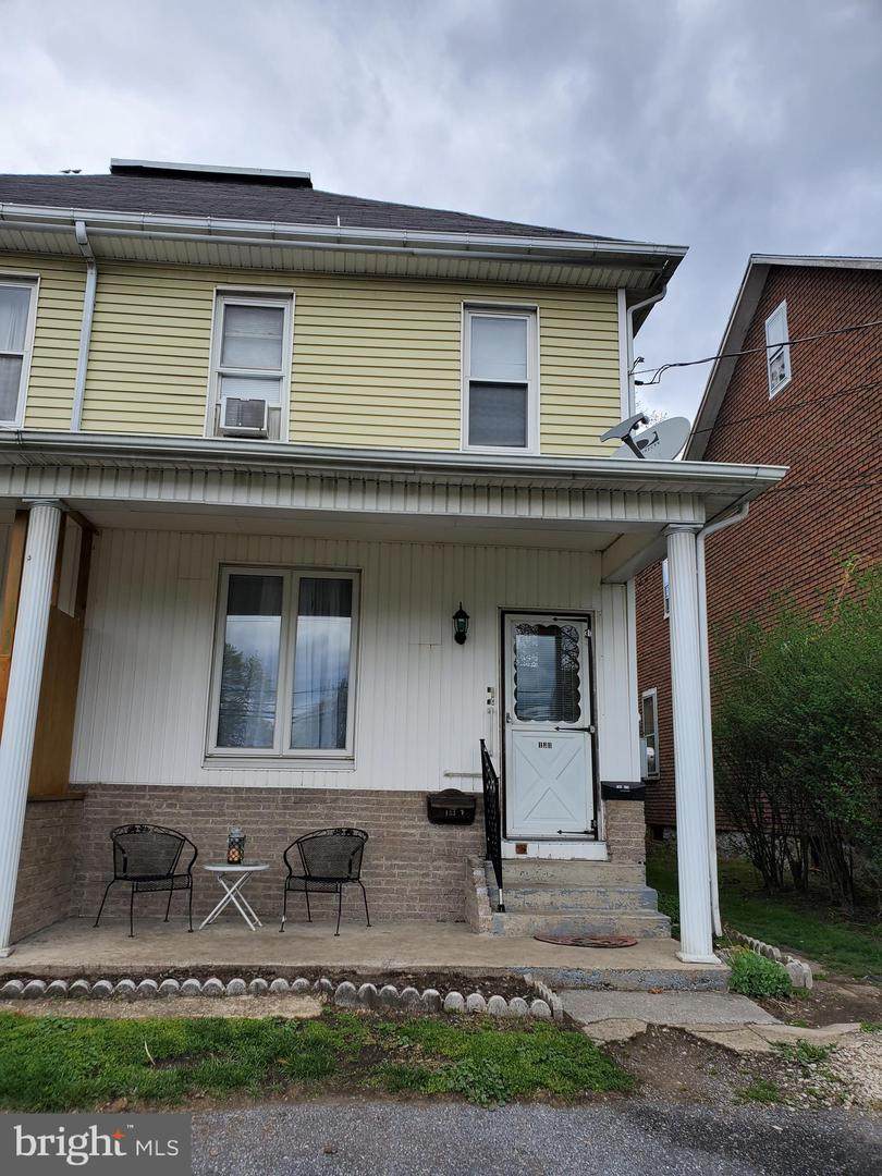 133 Columbia Road - Photo 1