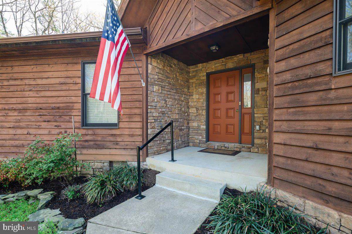 817 Pine Harbour Drive - Photo 1