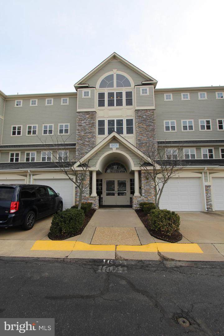 1601 Ladue Court - Photo 1