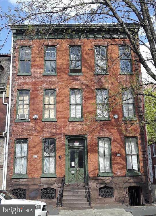 119 4TH Street - Photo 1