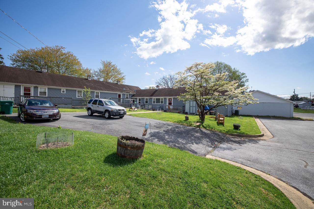 3 CANAAN ST APT B & 1230 E MAIN ST APT A - Photo 1