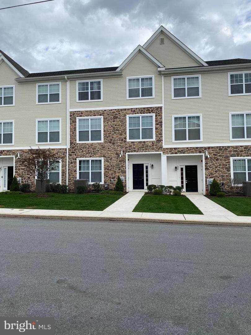310 Barnard Street - Photo 1