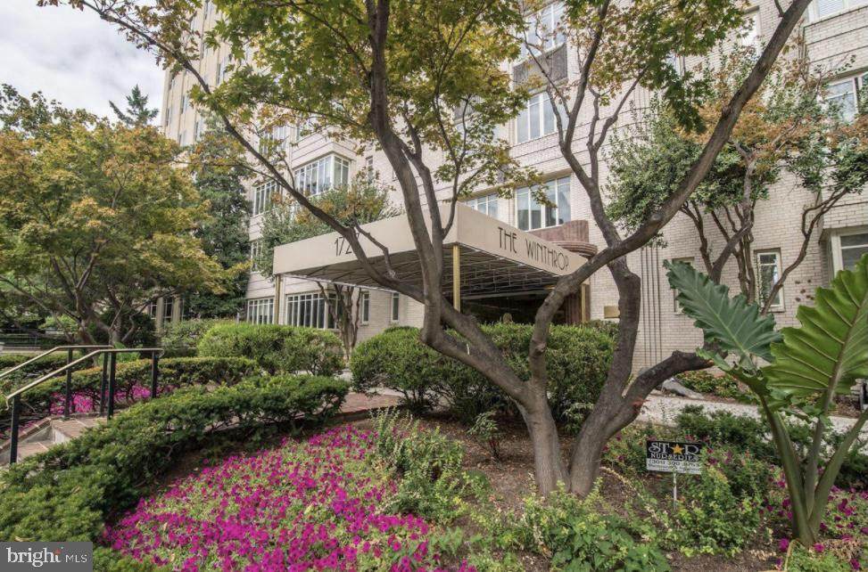 1727 Massachusetts Avenue - Photo 1