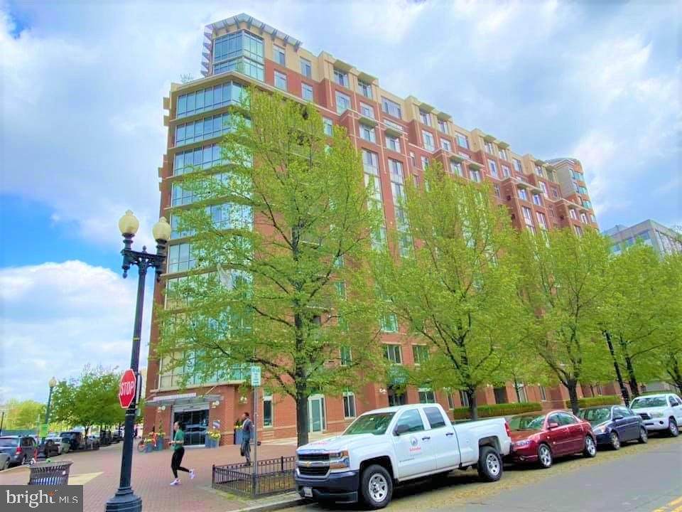 1000 New Jersey Avenue - Photo 1