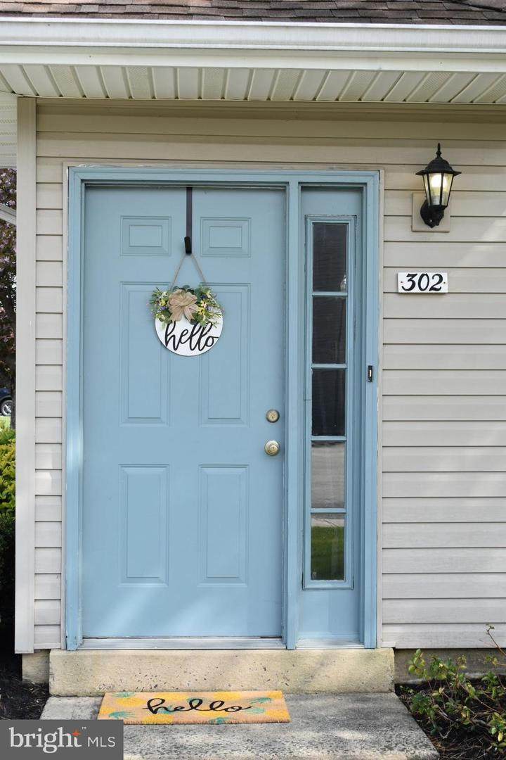 302 Firethorne Court - Photo 1