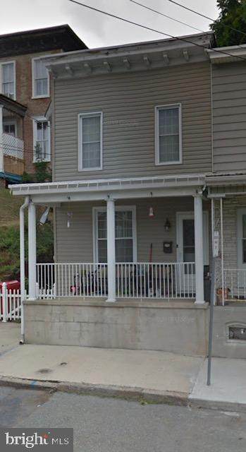 412 Washington Street - Photo 1