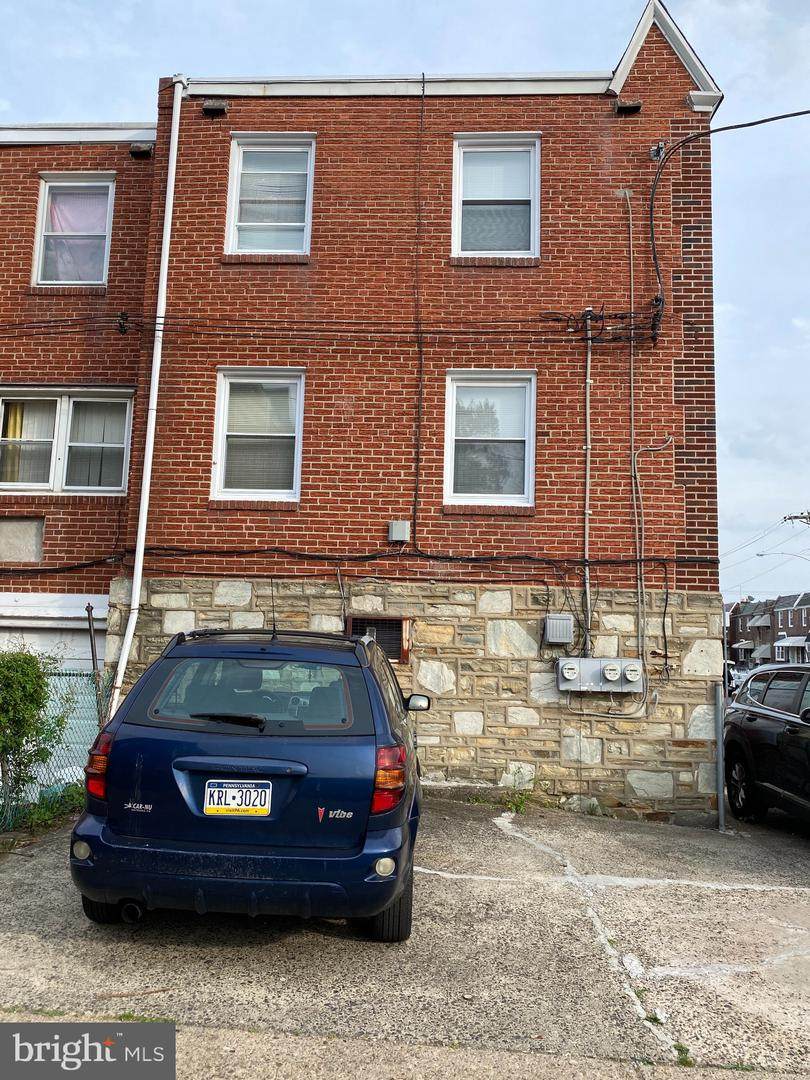 6600 Tackawanna Street - Photo 1