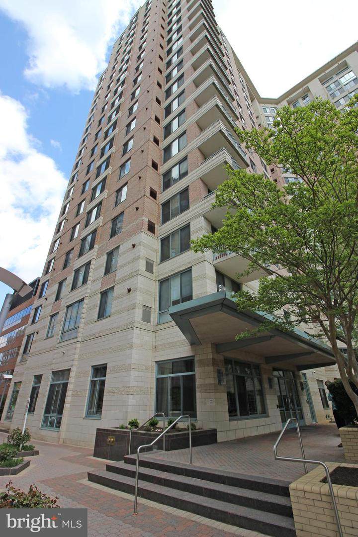 851 Glebe Road - Photo 1