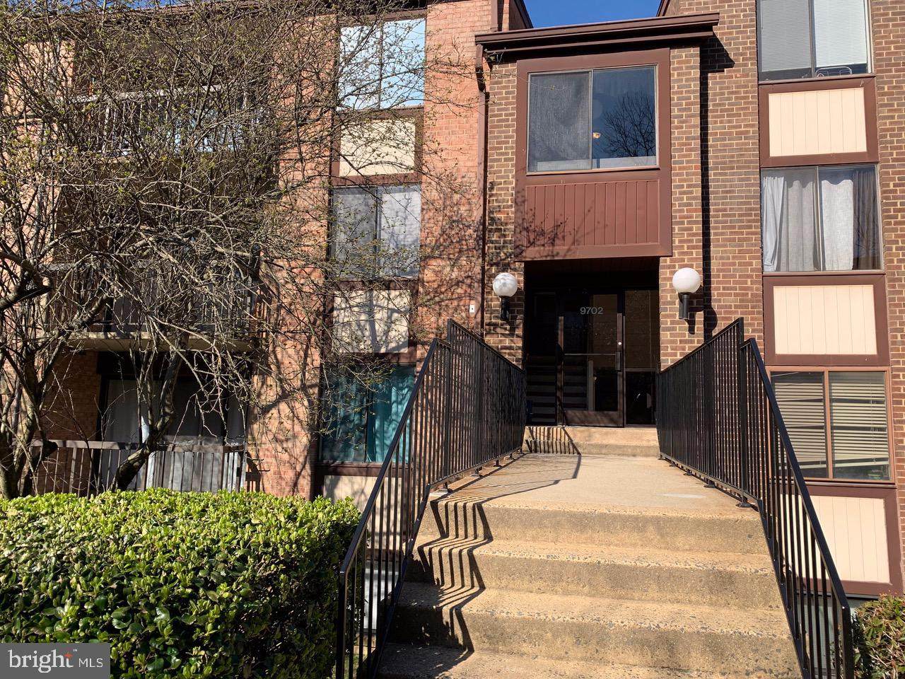 9702 Kingsbridge Drive - Photo 1