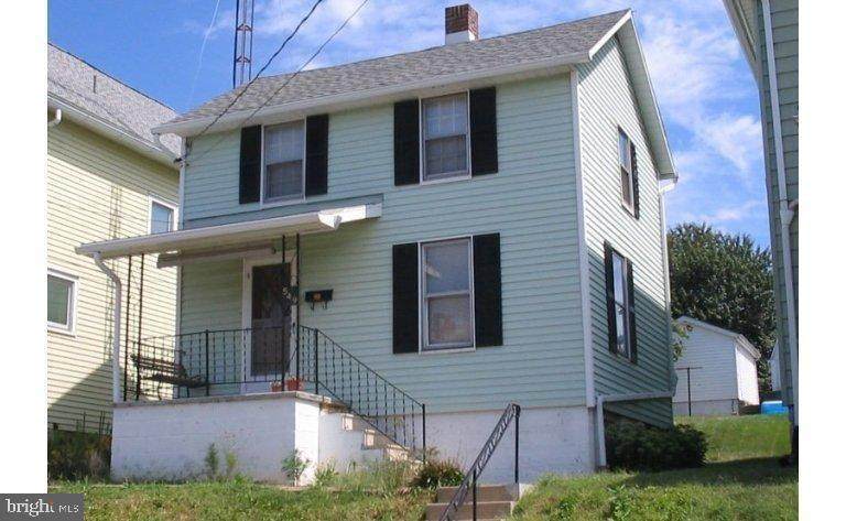 549 Maple Street - Photo 1