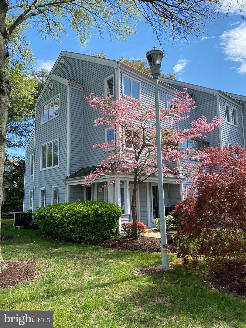104 Harbour Sound Drive - Photo 1