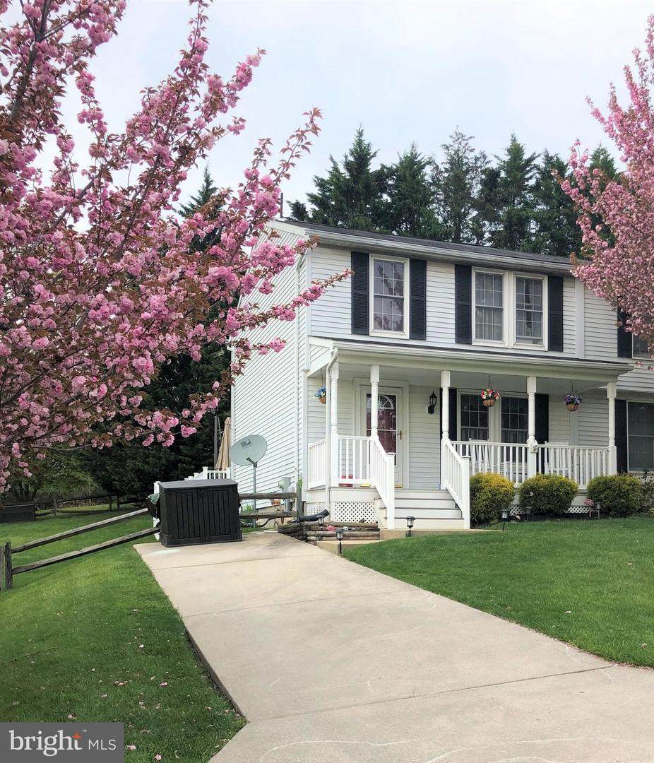 72 Hook Road - Photo 1
