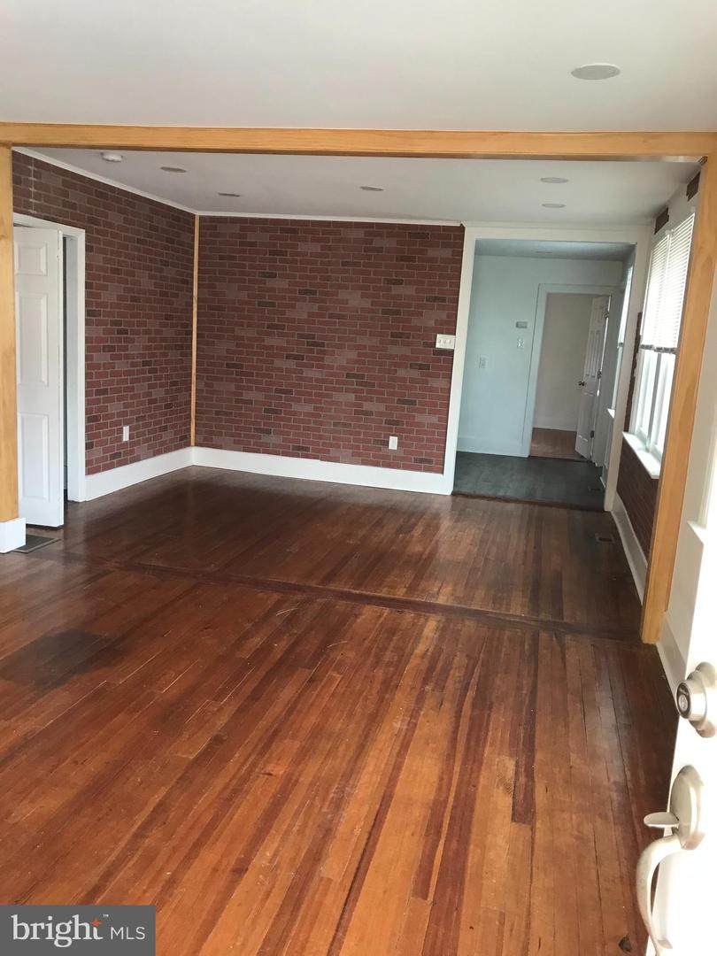 415 Sutton Avenue - Photo 1