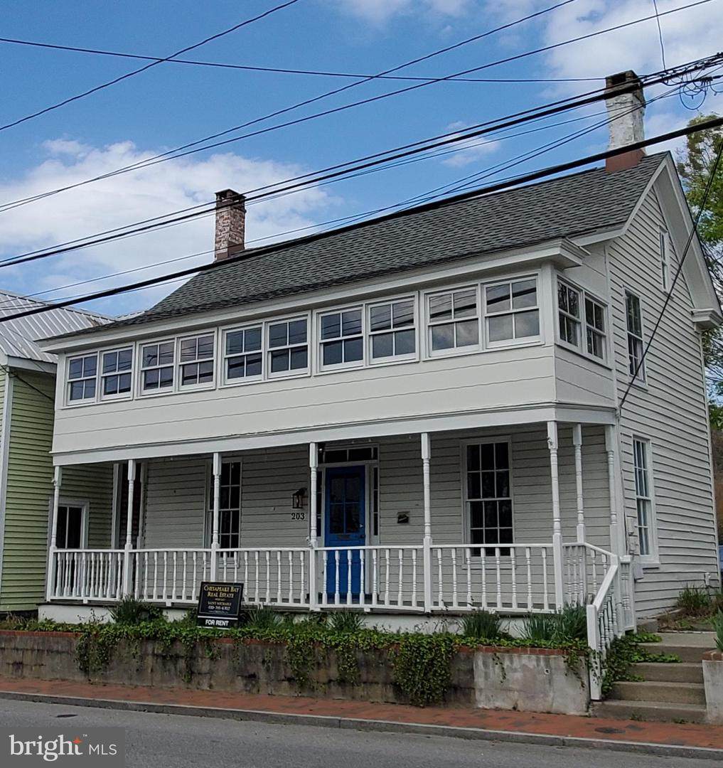 203 TALBOT - Photo 1