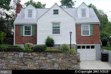 733 Abingdon Street - Photo 1