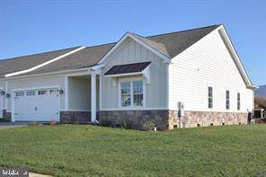 211 Grafton Court - Photo 1