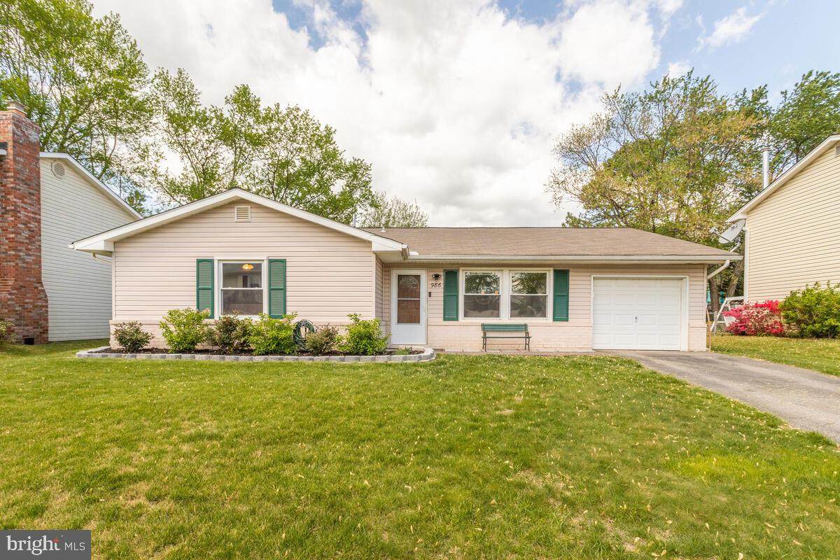 986 Sunny Court - Photo 1