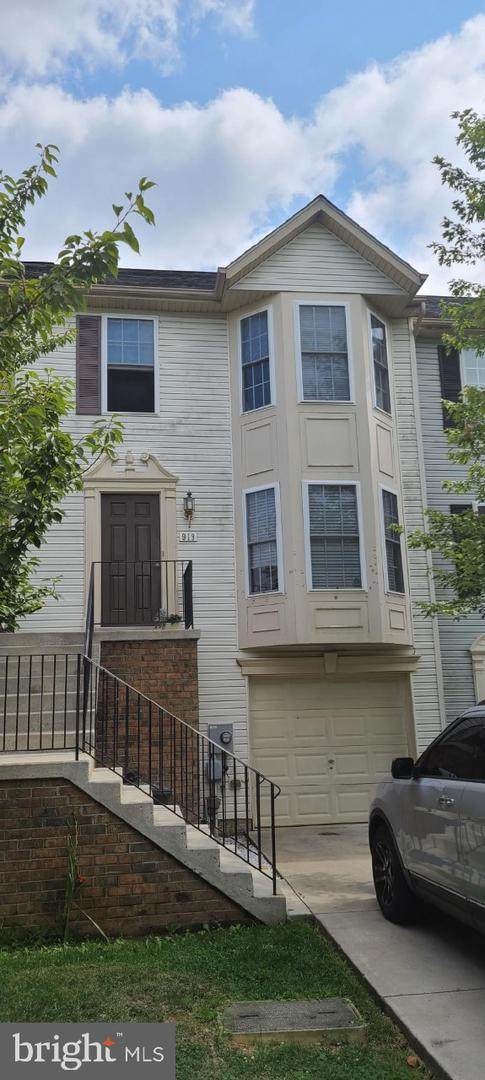 919 Mercer Drive - Photo 1