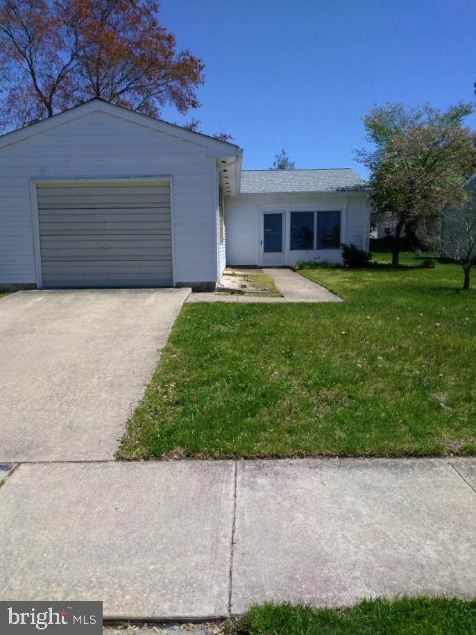 110 Huntington Drive - Photo 1